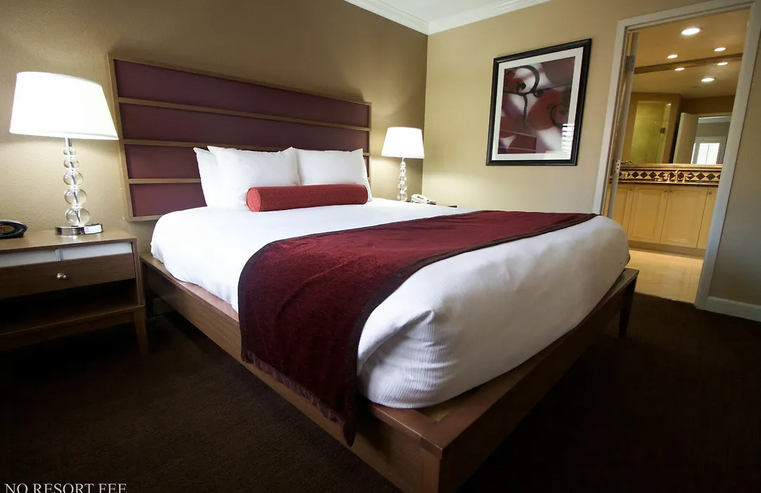 Best Western Plus Casino Royale - Center Strip-1